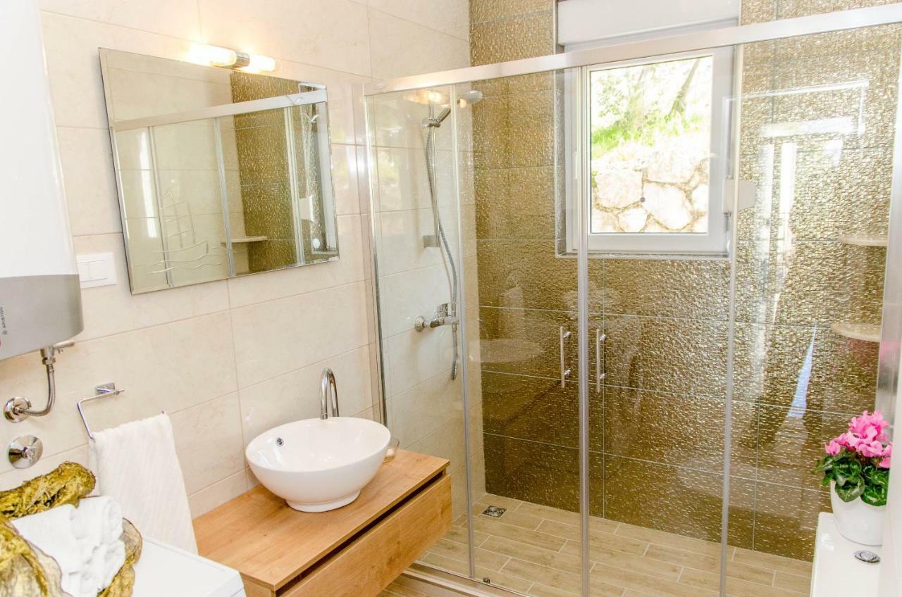 Suite By The Beach Cavtat Buitenkant foto